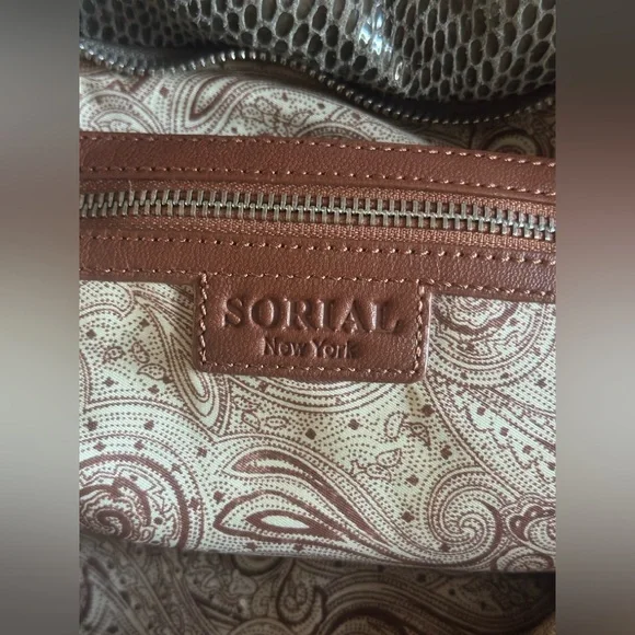 Sorial Slate Gray Tote Bag - Picture 8 of 9